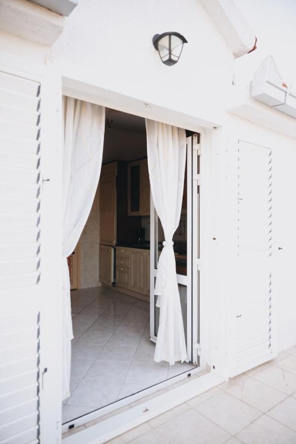 Apartment Blanka With A Beautiful View Of Trogir Buitenkant foto